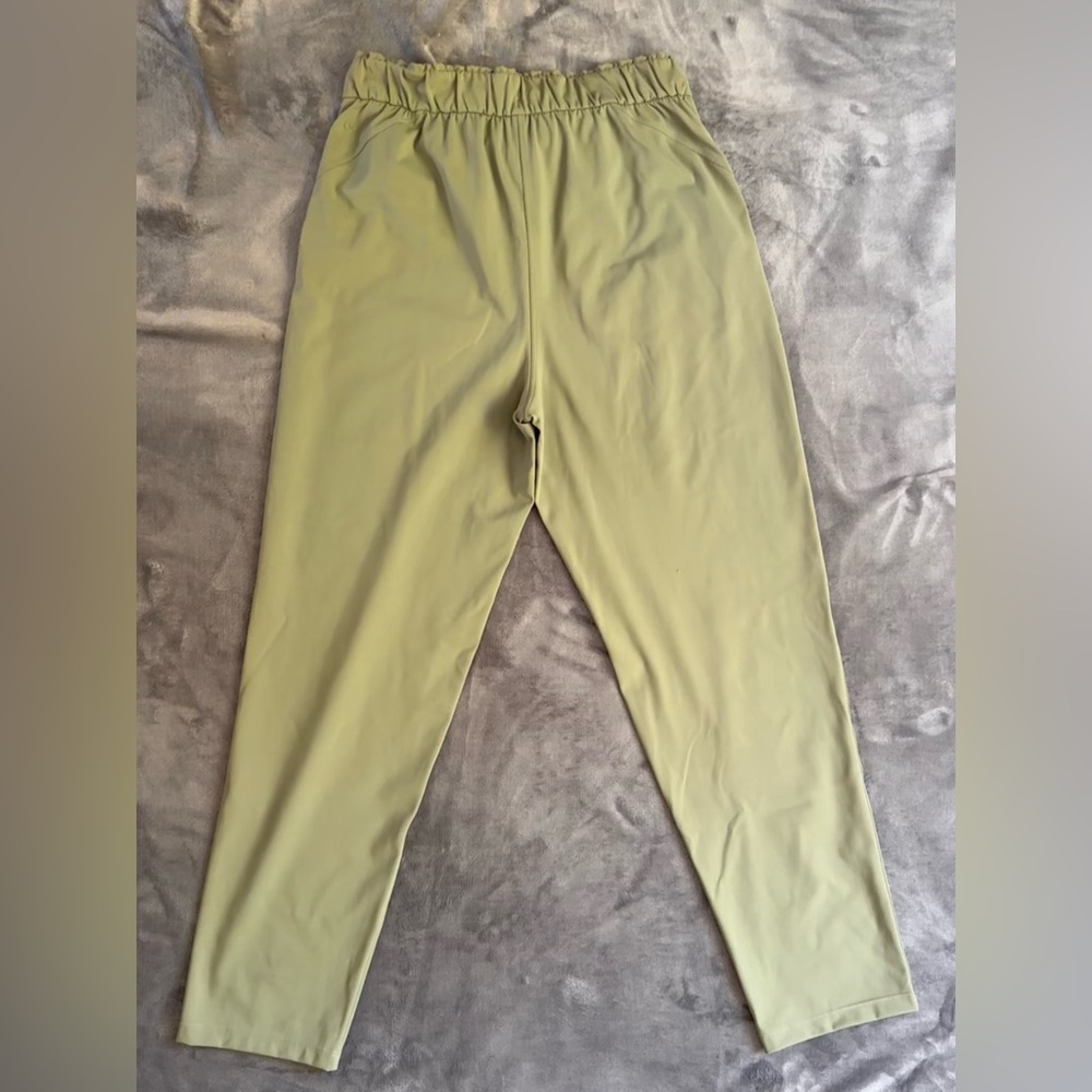 lululemon athletica Men's Olive Joggers